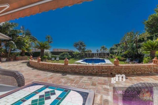 Venta de villa en Benalmádena