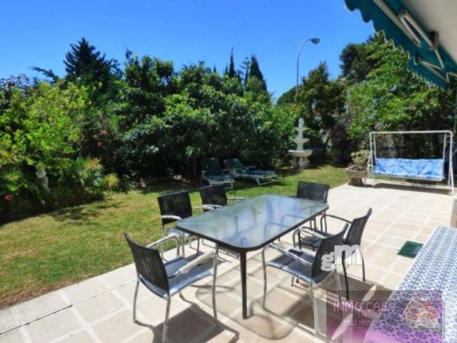 For rent of chalet in Benalmádena