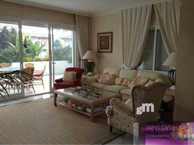 For sale of flat in Marbella