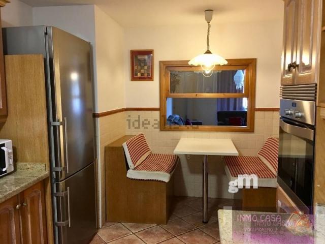 For rent of penthouse in Nueva Andalucía