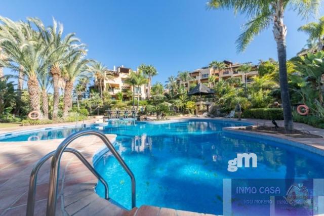 For sale of apartment in Estepona