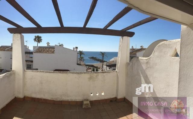 For sale of penthouse in Manilva