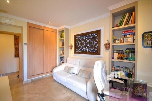 Venta de piso en Estepona