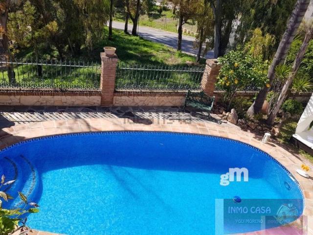 For rent of house in Nueva Andalucía