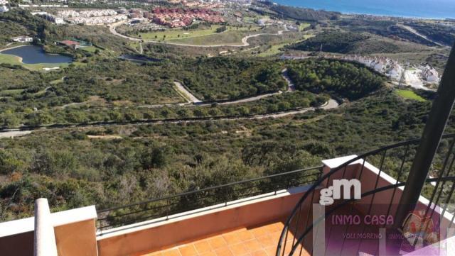 For rent of penthouse in Manilva