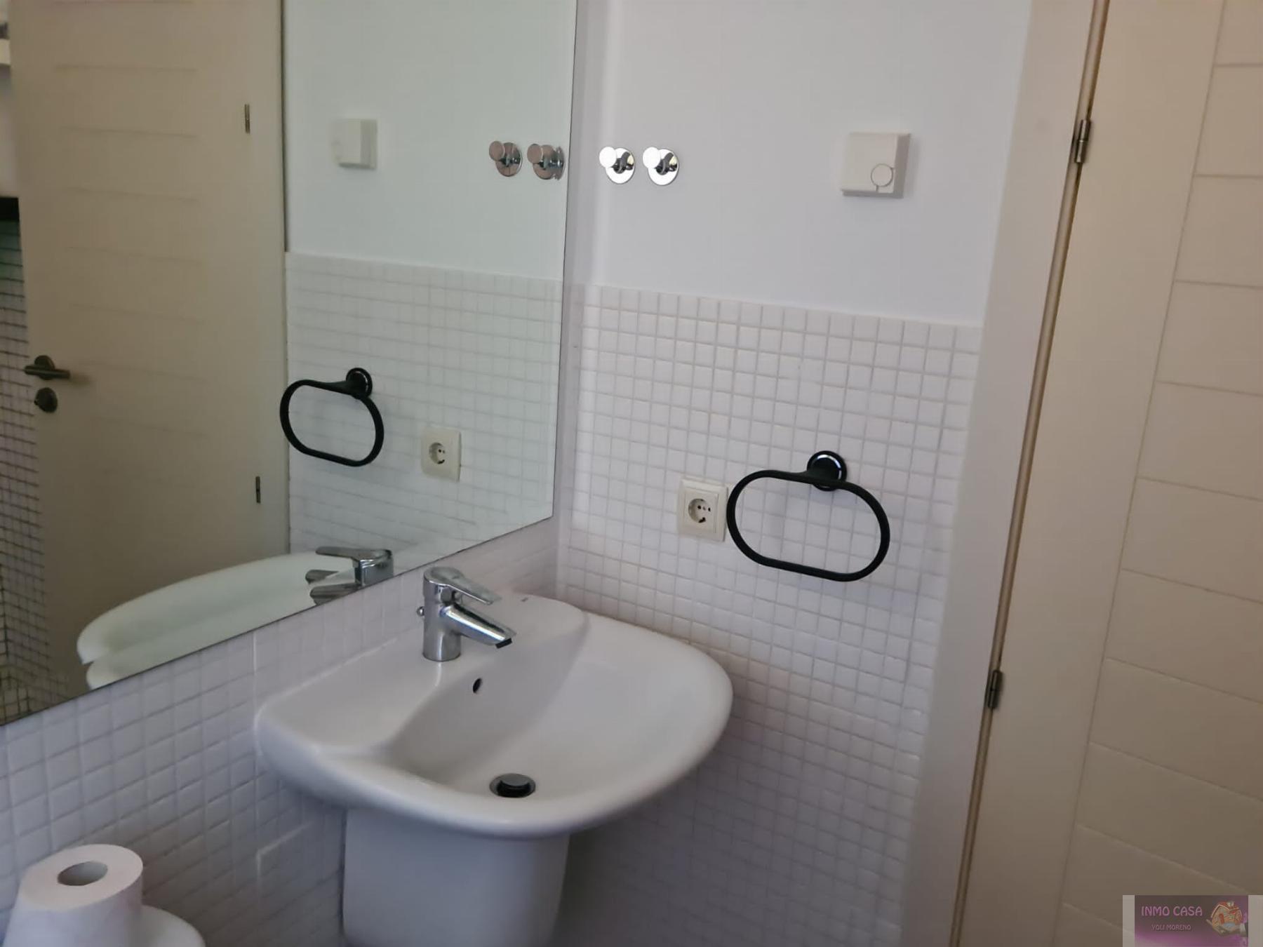 For rent of flat in Manilva