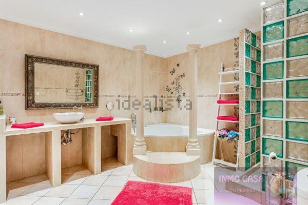For rent of ground floor in Marbella
