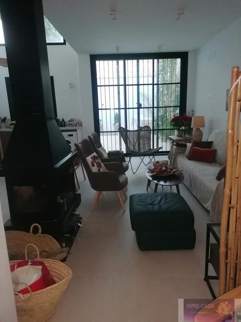 For rent of chalet in Coín