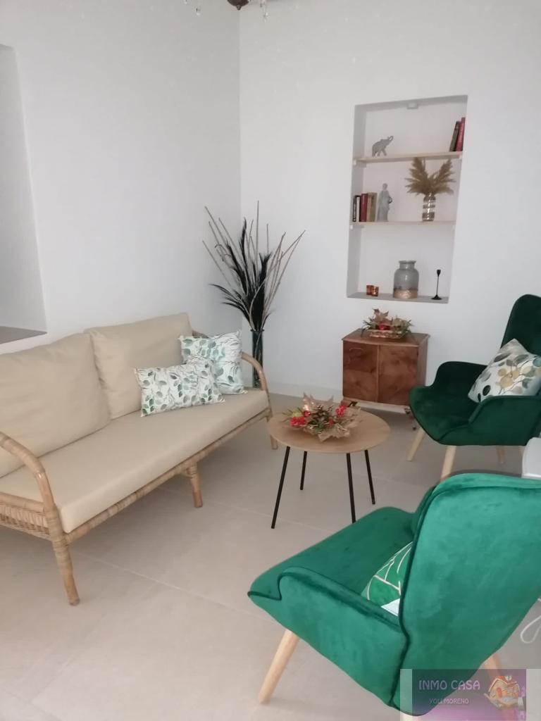 For rent of chalet in Coín
