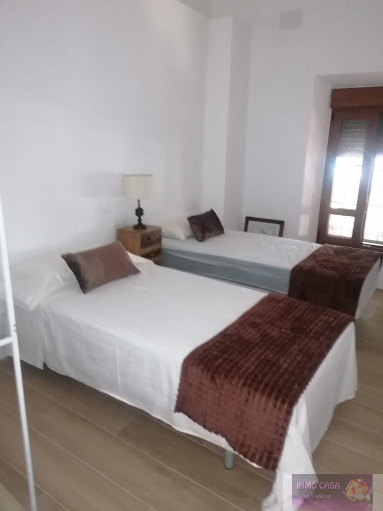 For rent of chalet in Coín