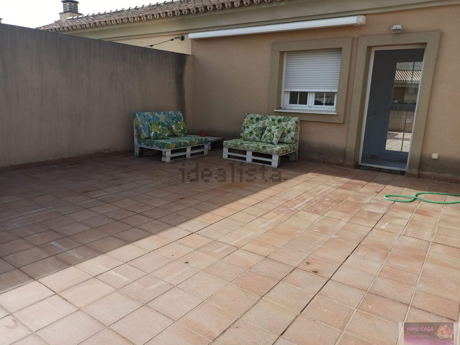For rent of penthouse in Estepona