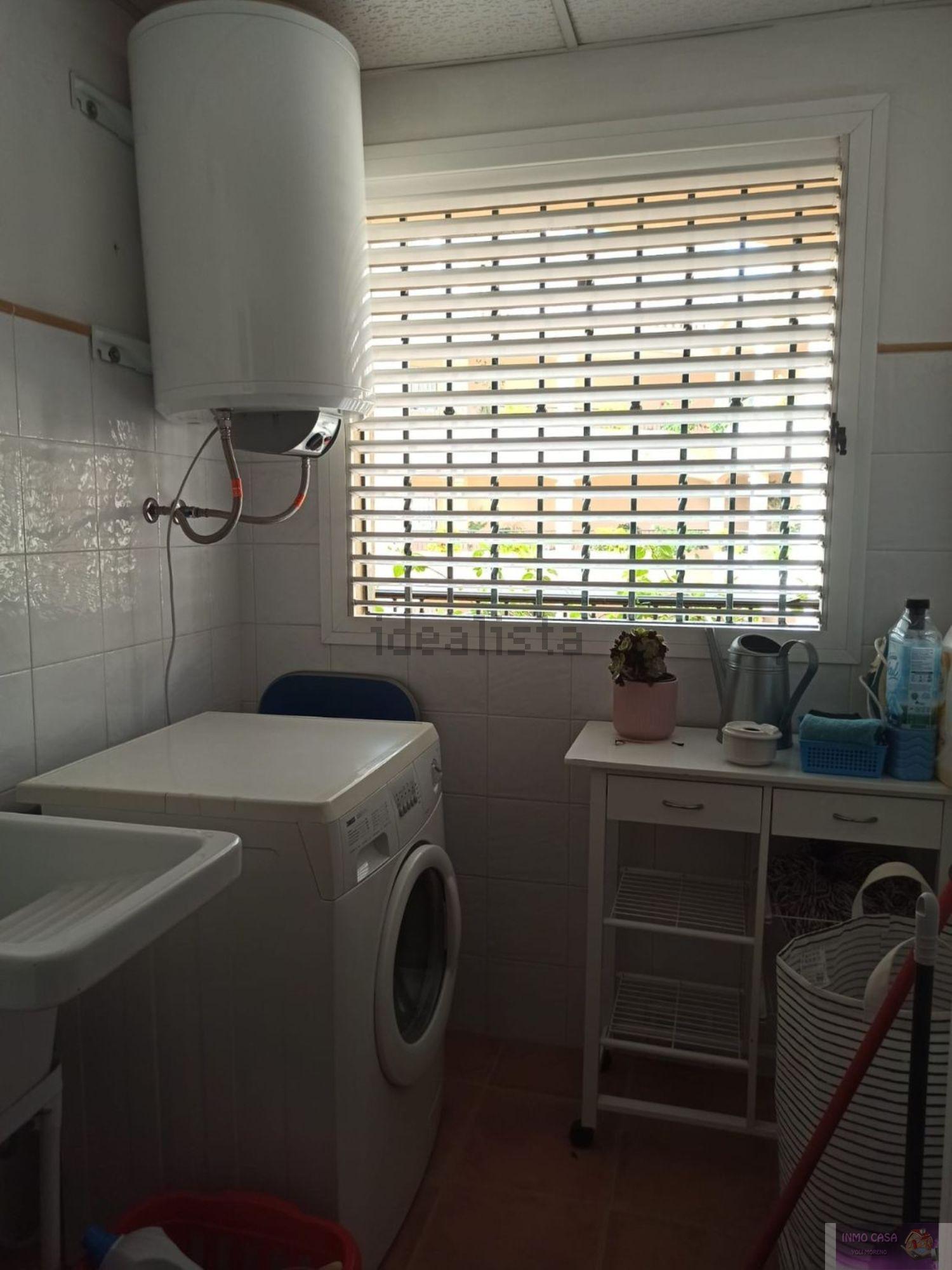 For rent of penthouse in Estepona