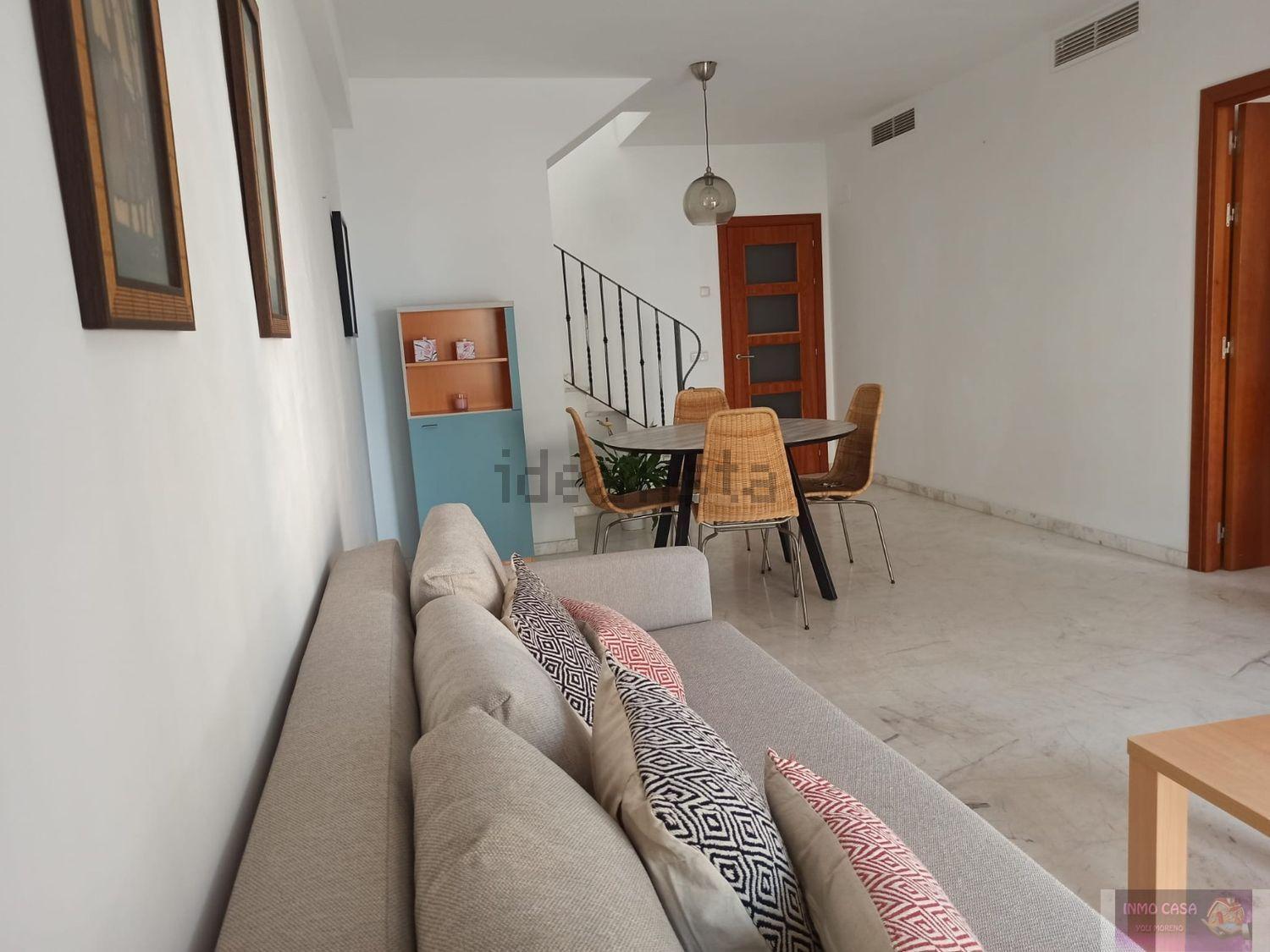 For rent of penthouse in Estepona