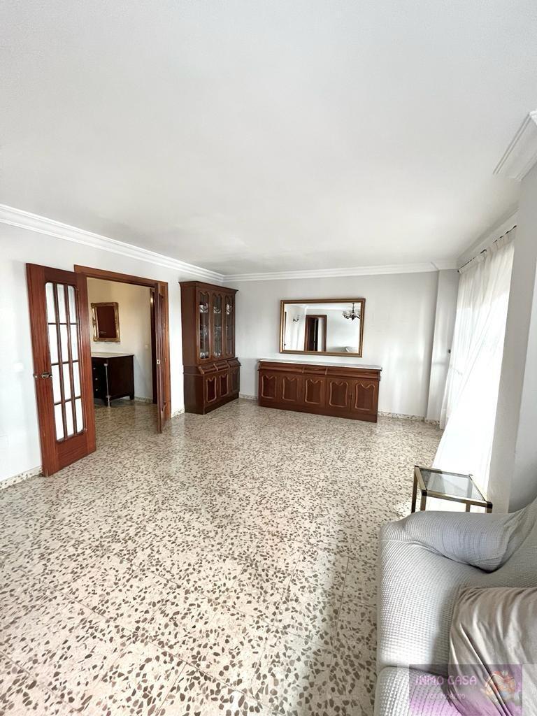 For rent of flat in Estepona