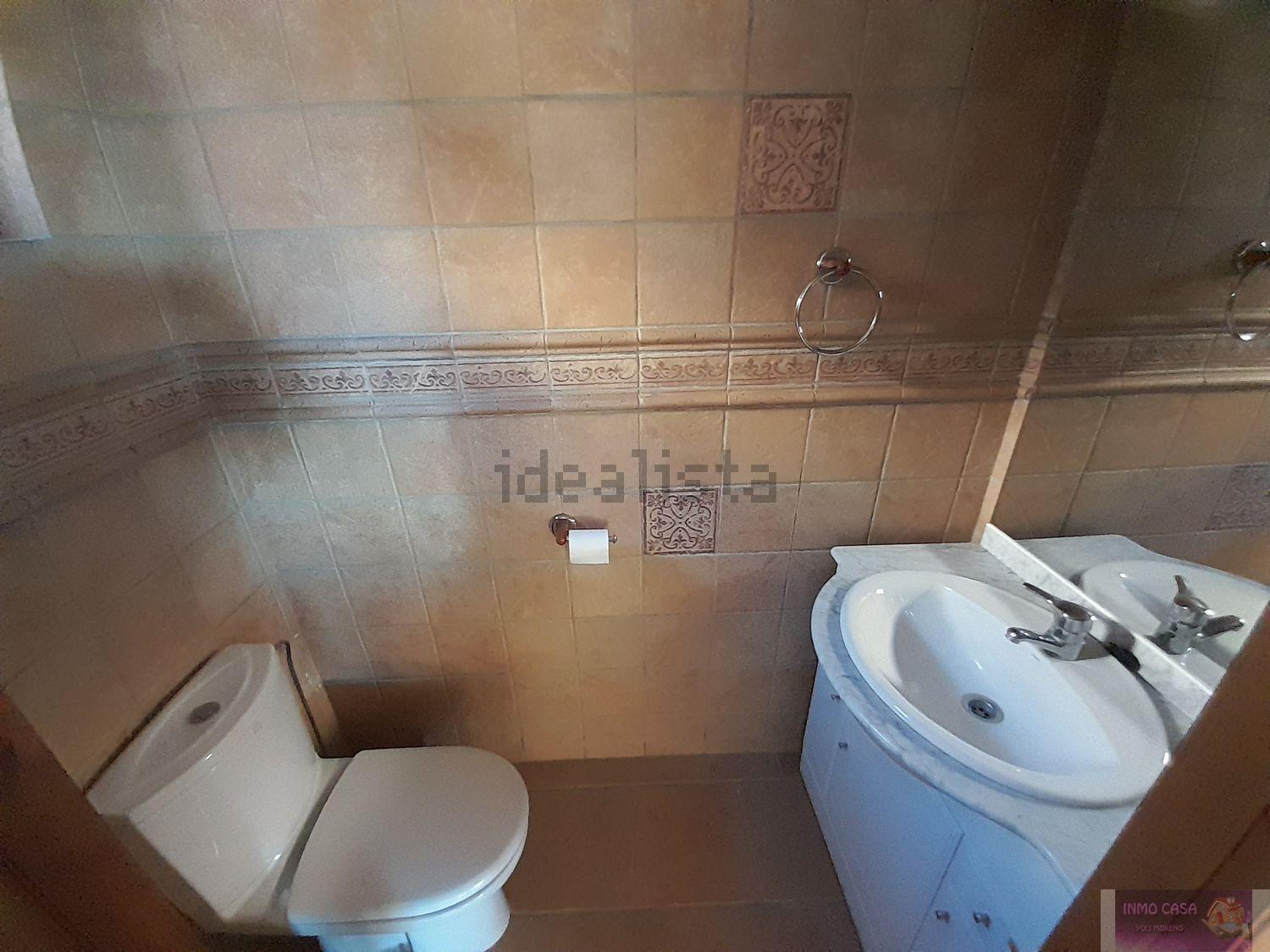 For rent of chalet in Estepona