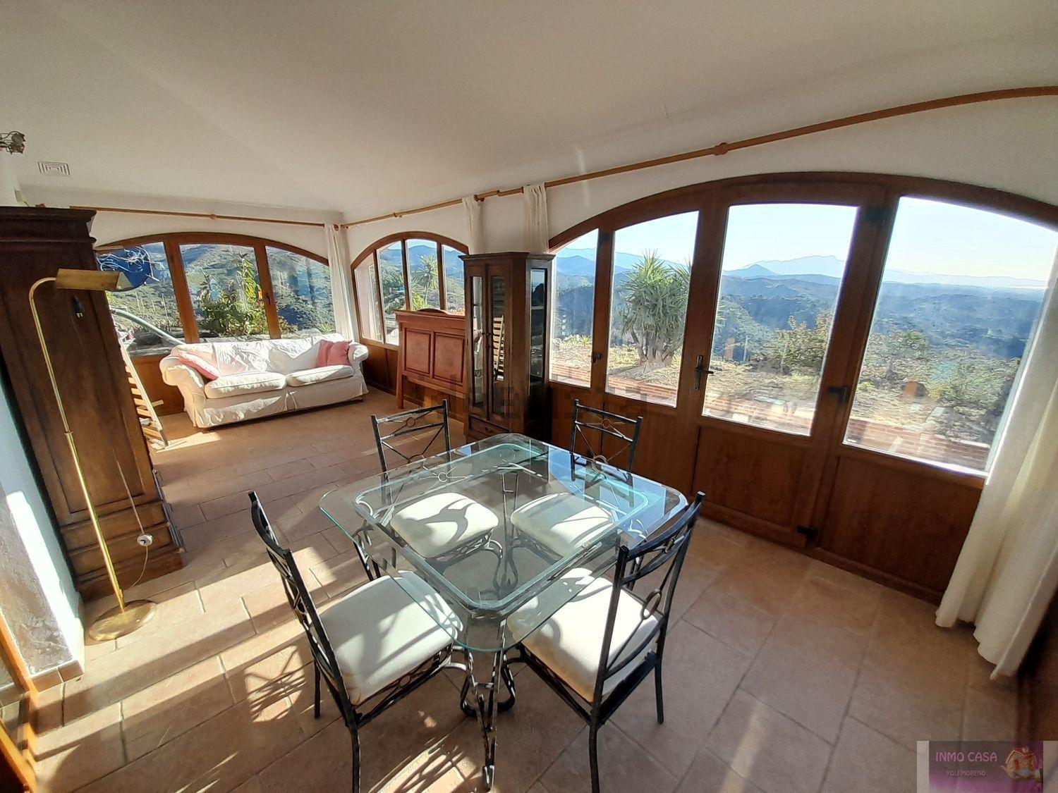 For rent of chalet in Estepona