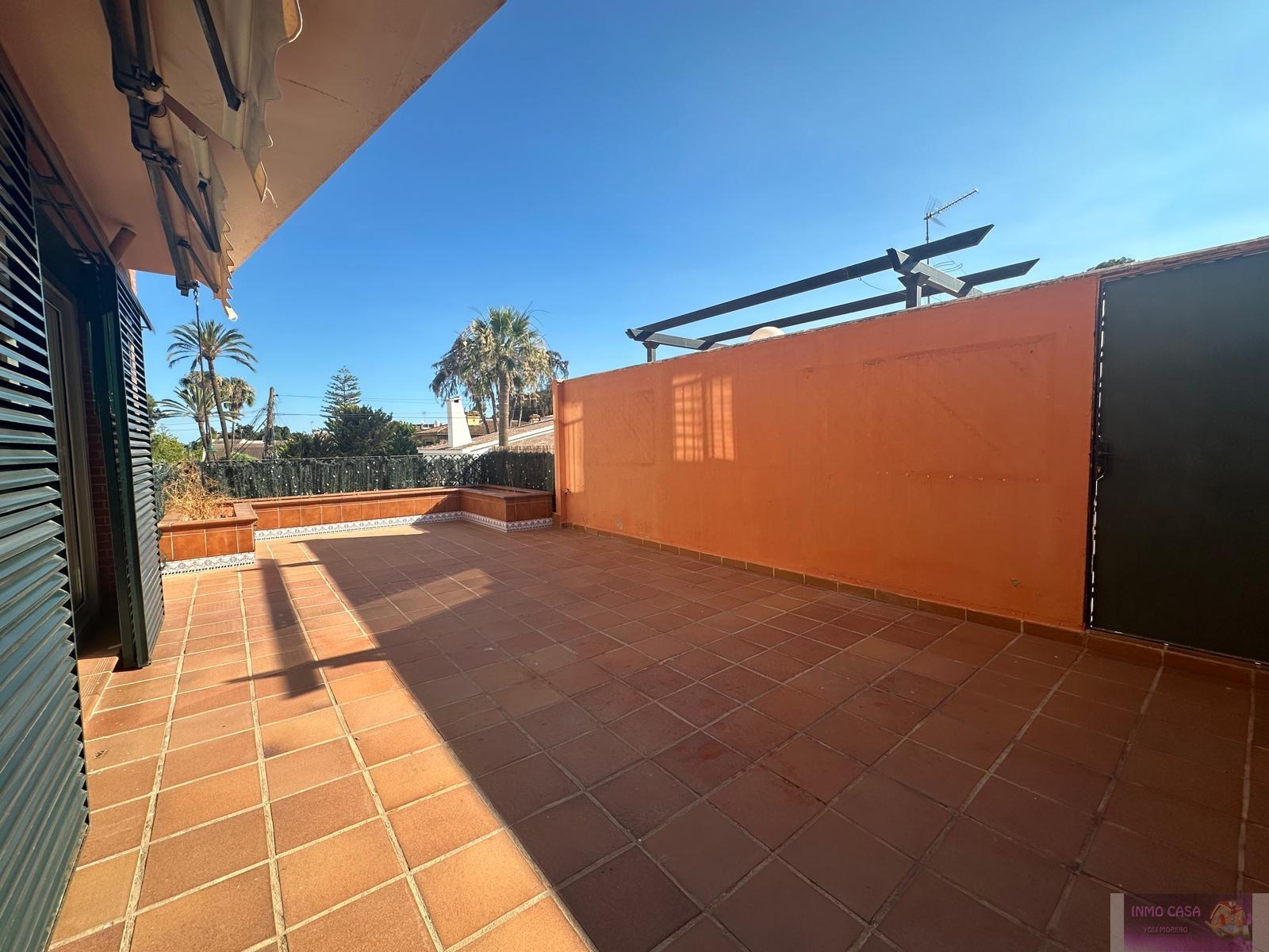 For rent of chalet in Málaga
