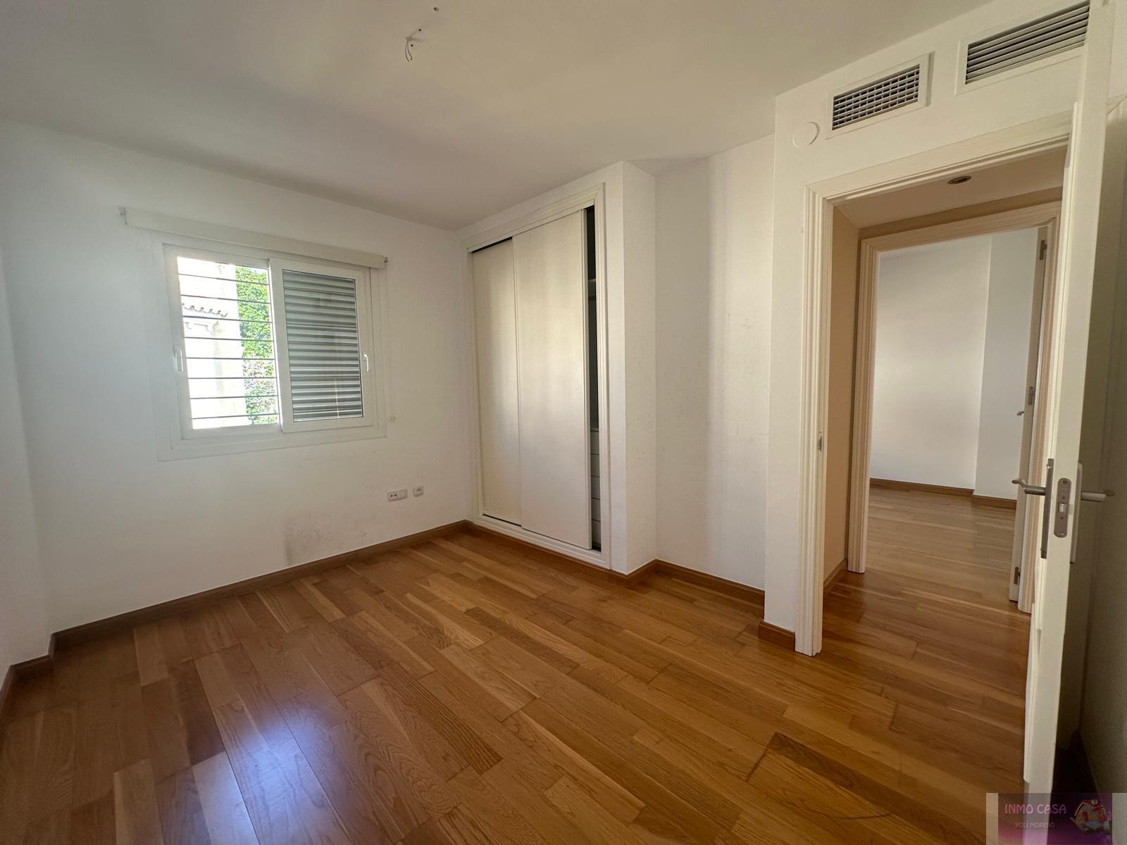 For rent of chalet in Málaga