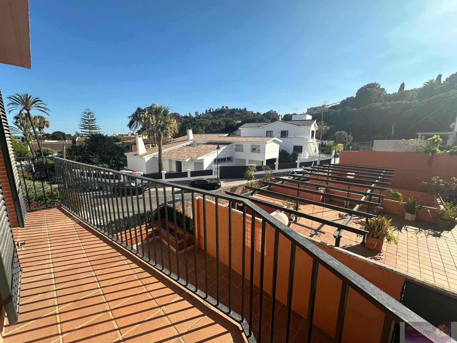 For rent of chalet in Málaga