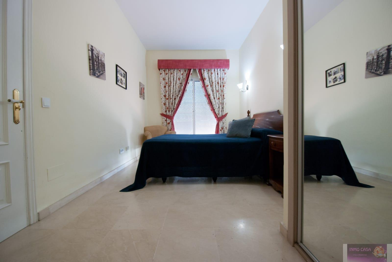 For rent of duplex in Marbella