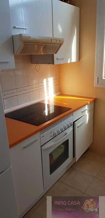 For rent of flat in Manilva