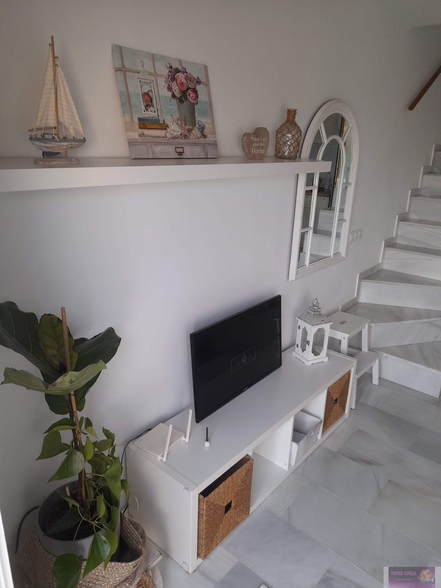 For rent of duplex in Estepona