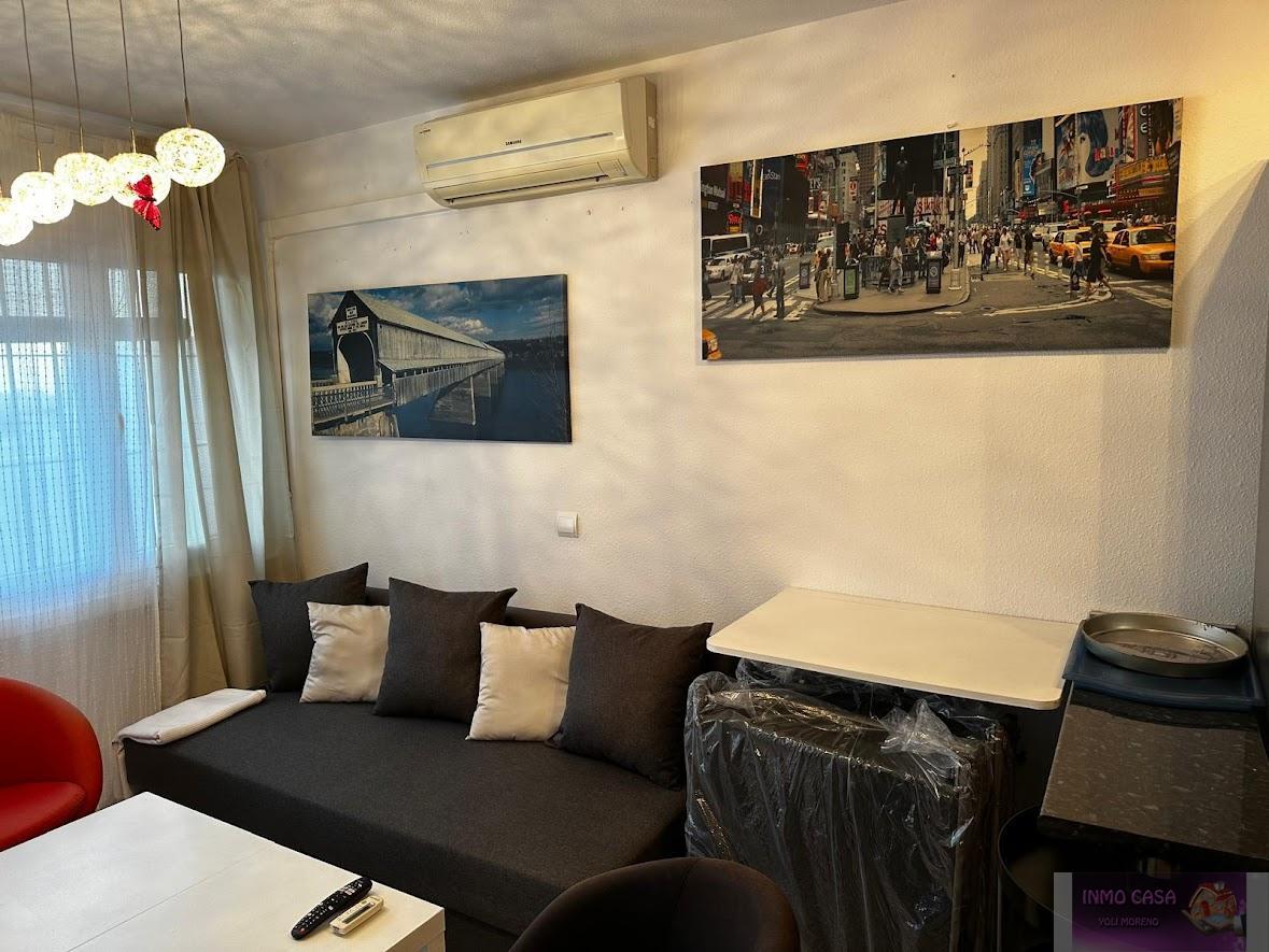 For rent of duplex in Estepona