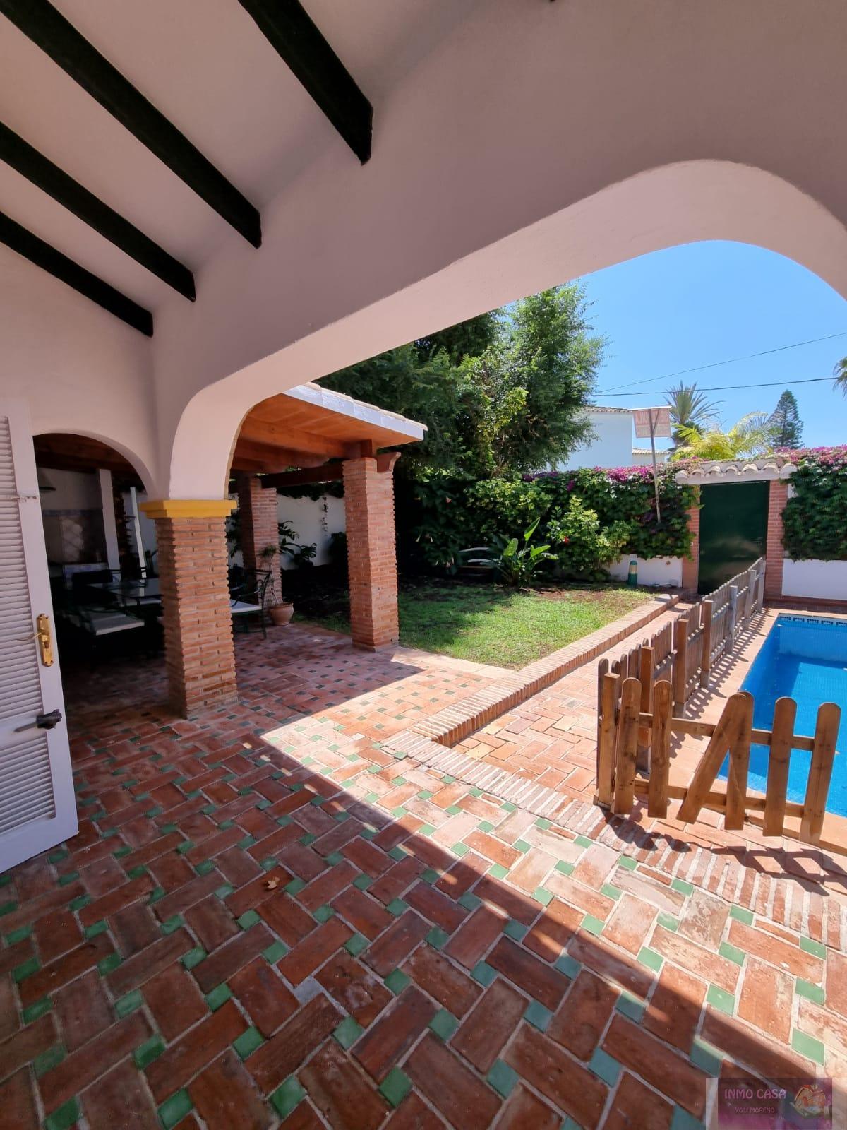 For rent of chalet in Marbella