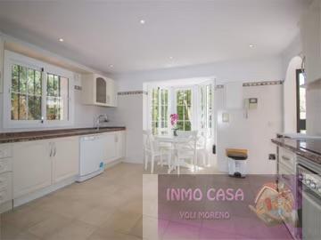For rent of chalet in Marbella
