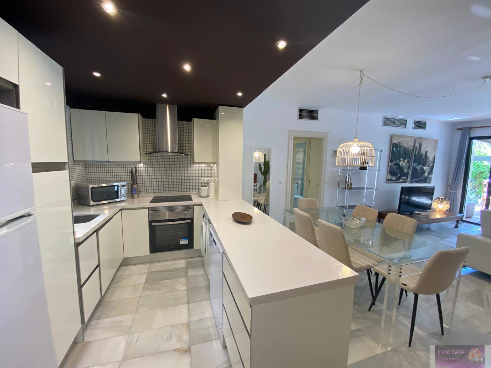For rent of ground floor in Marbella