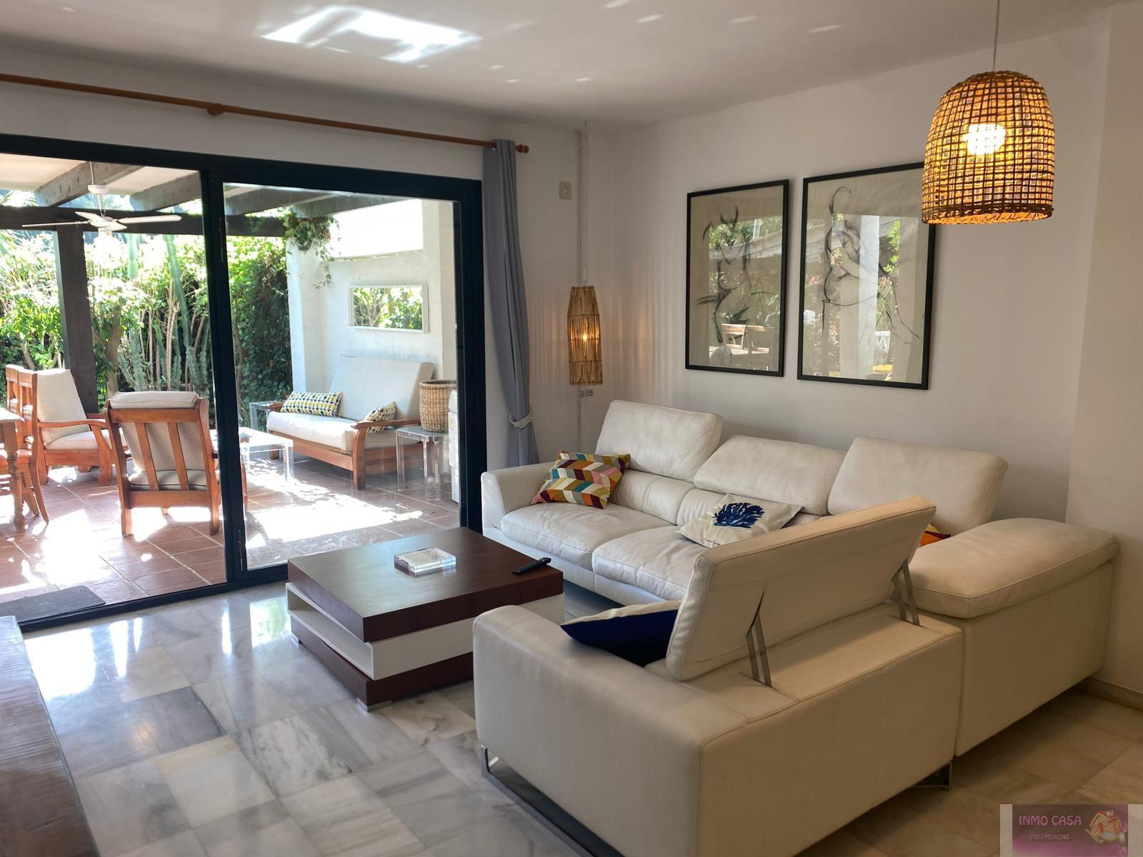 For rent of ground floor in Marbella