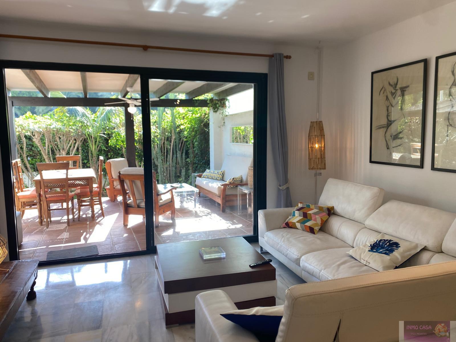 For rent of ground floor in Marbella