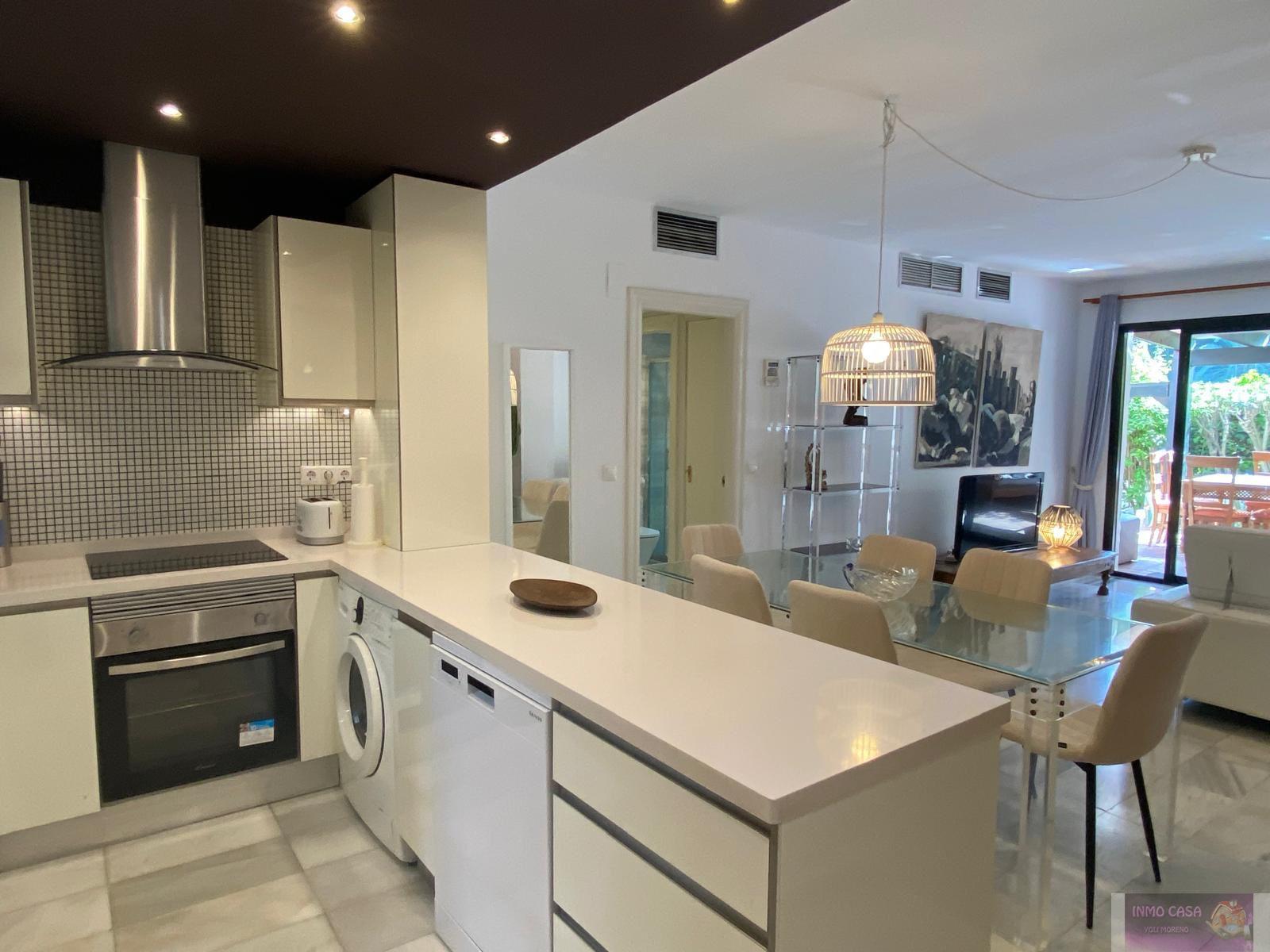 For rent of ground floor in Marbella