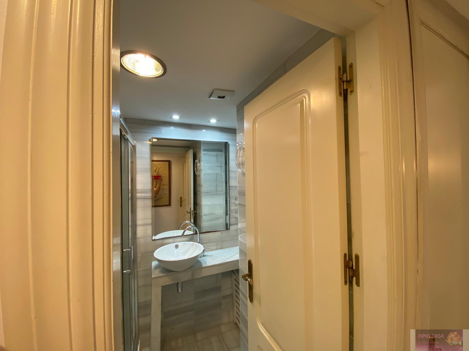 For rent of ground floor in Marbella