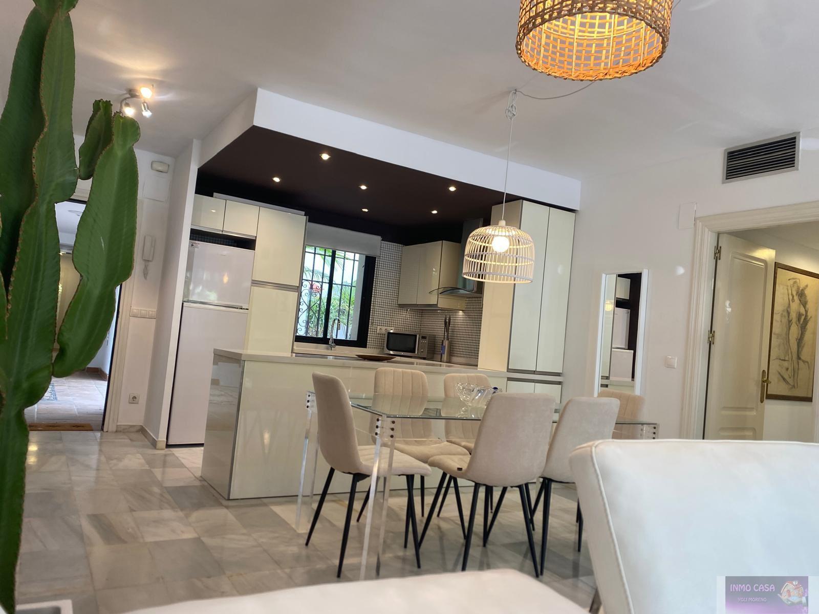 For rent of ground floor in Marbella