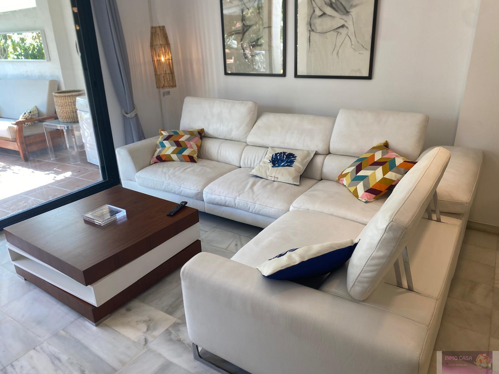 For rent of ground floor in Marbella