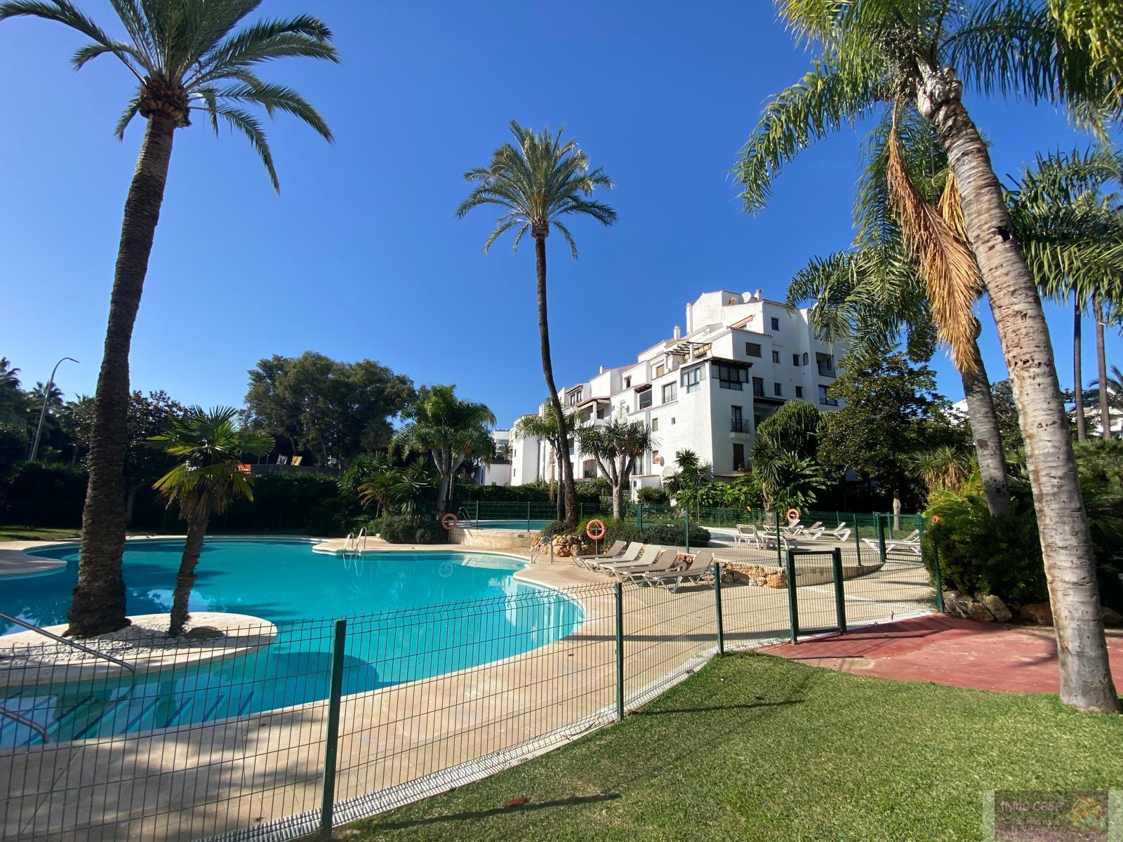 For rent of ground floor in Marbella