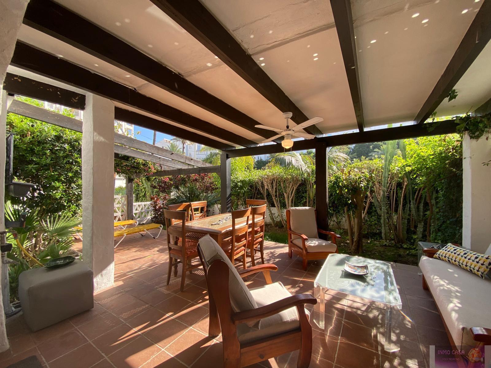 For rent of ground floor in Marbella