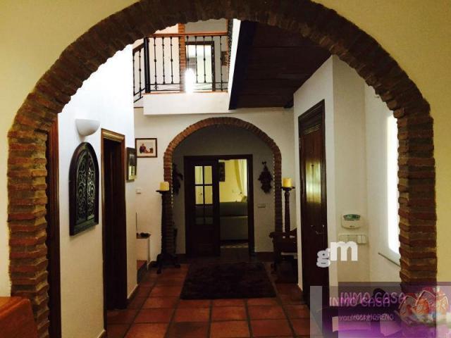 For sale of villa in San Pedro de Alcántara