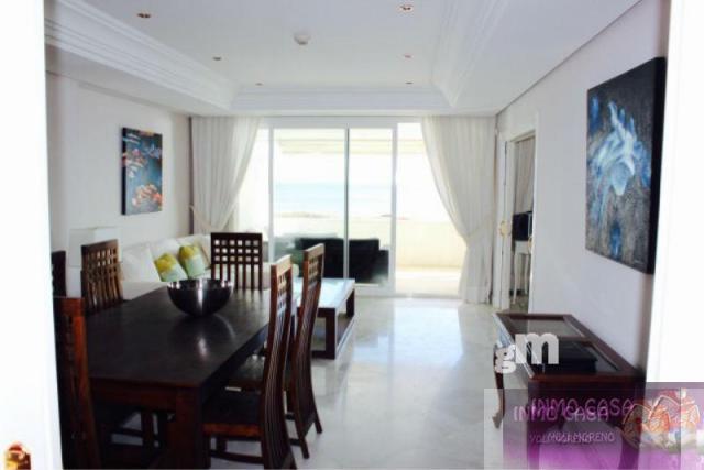 For sale of penthouse in Marbella