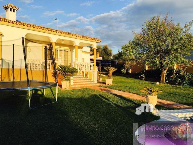 For sale of chalet in Marbella