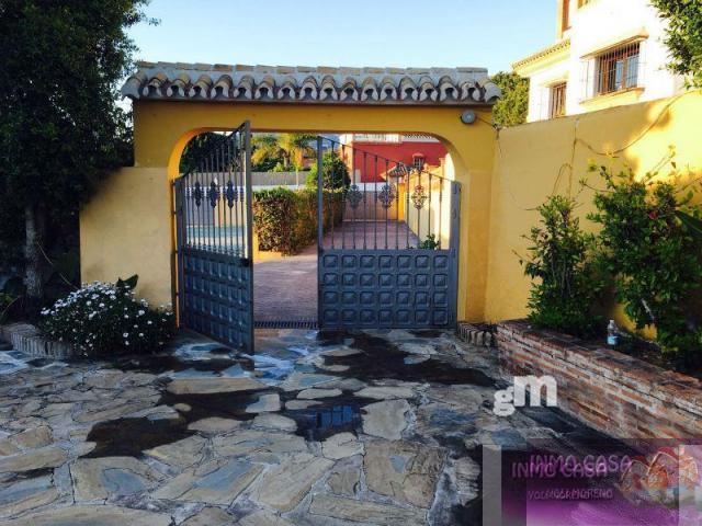 For sale of chalet in Marbella