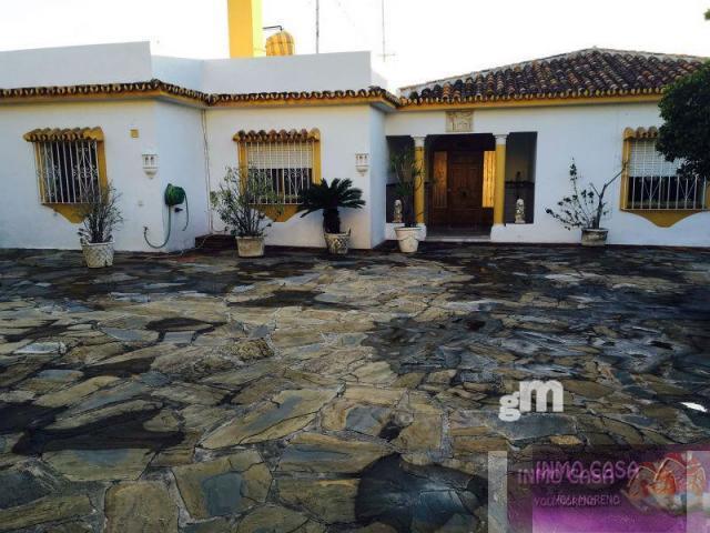 For sale of chalet in Marbella