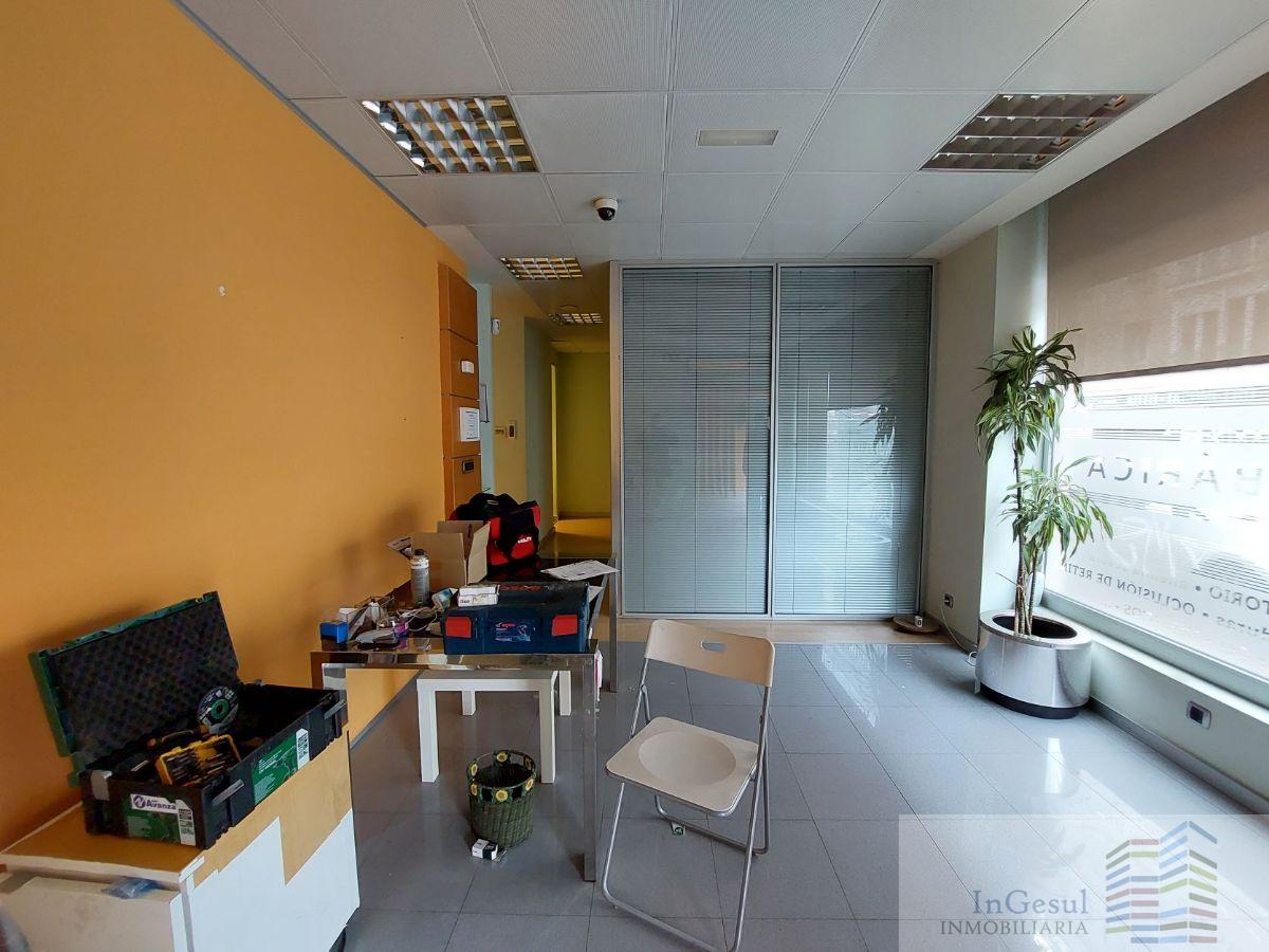 For sale of commercial in Madrid