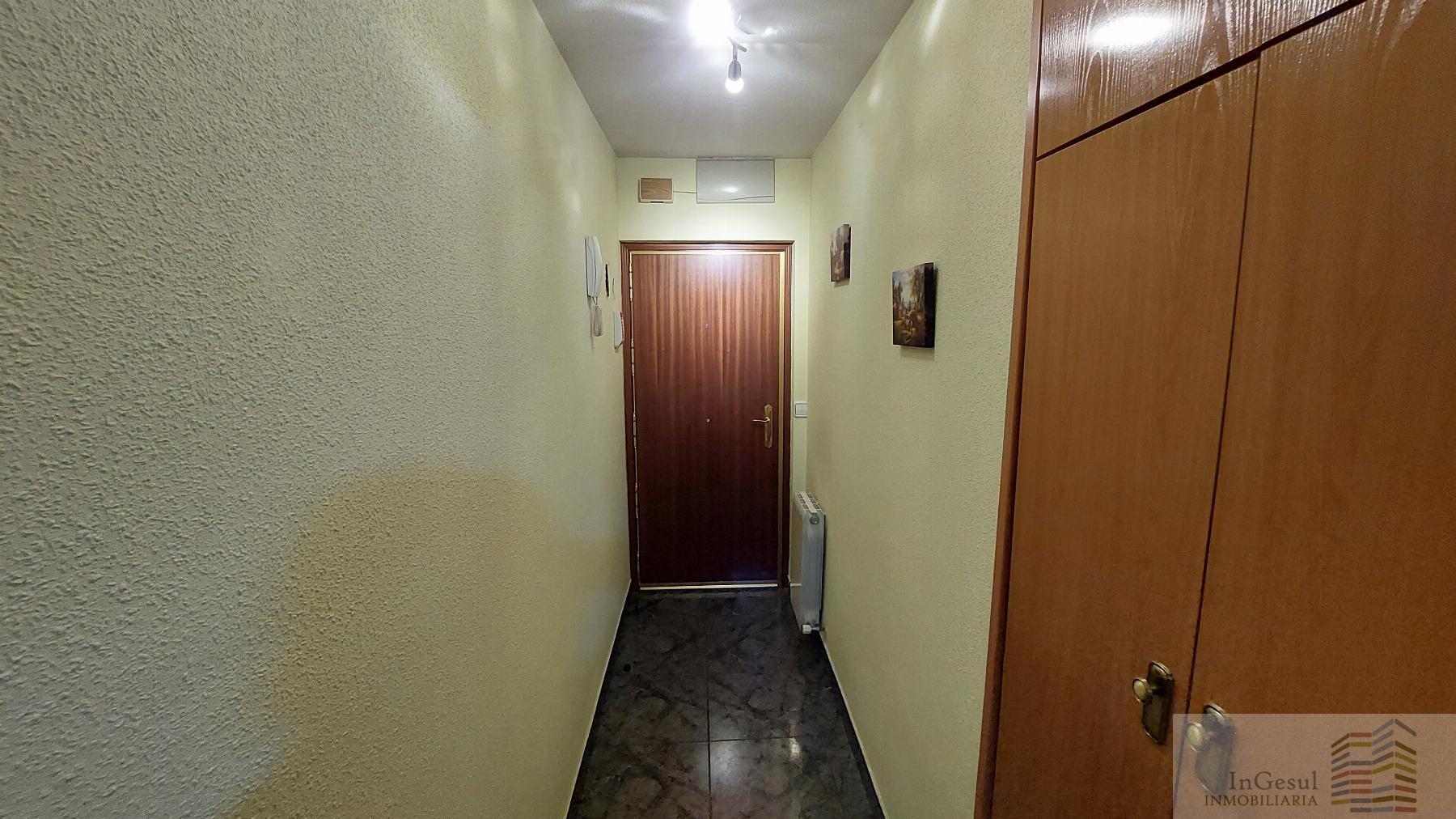 For sale of flat in Alcalá de Henares