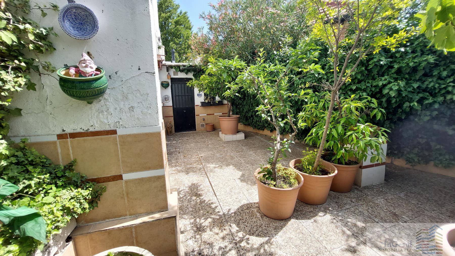 For sale of chalet in Madrid