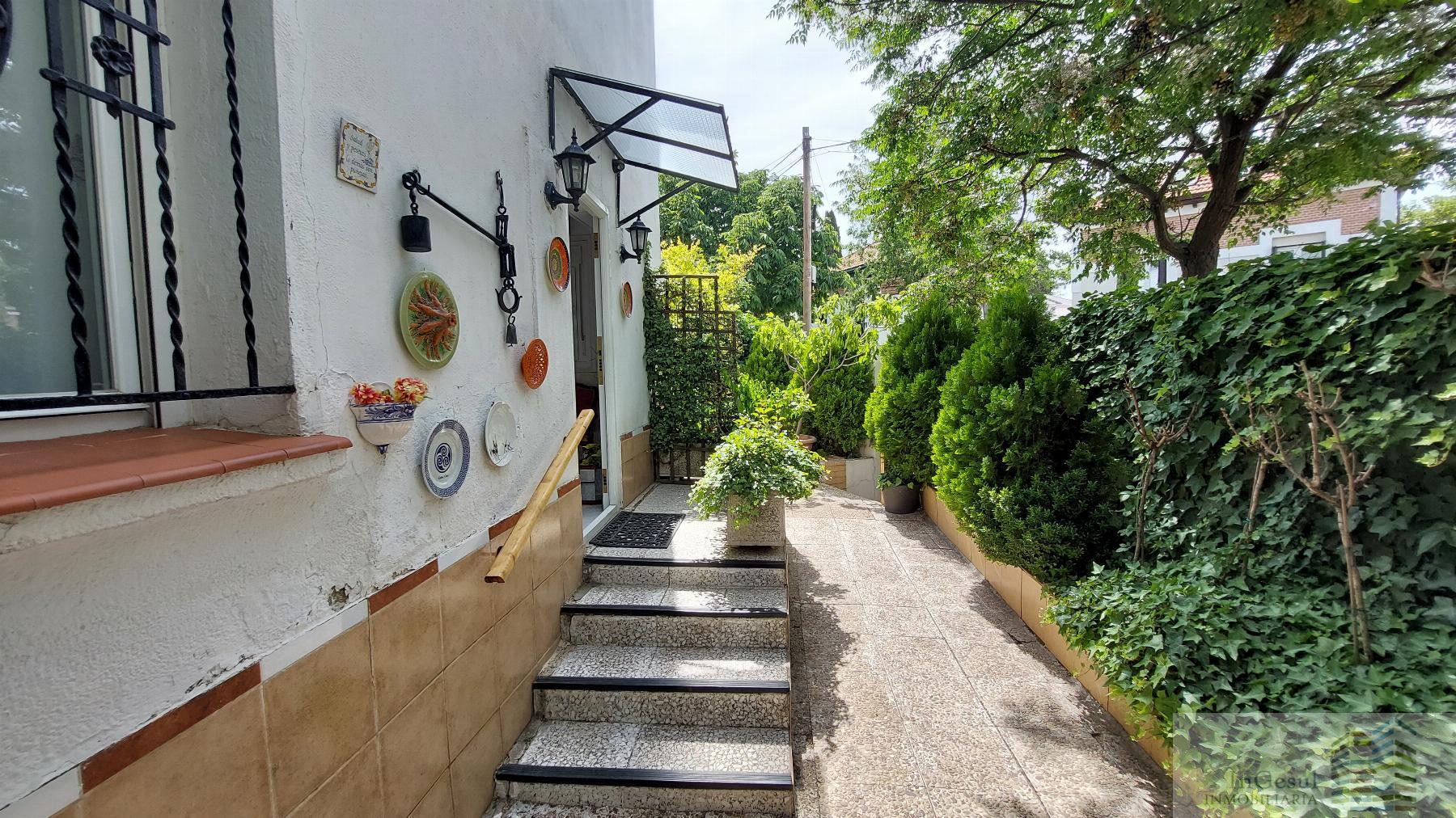 For sale of chalet in Madrid