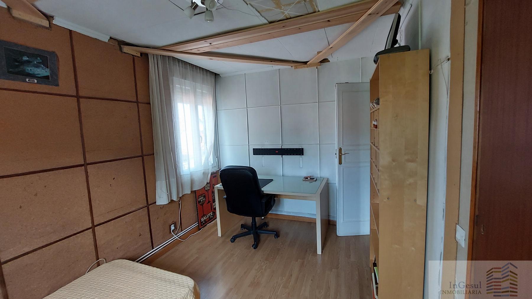 For sale of chalet in Madrid