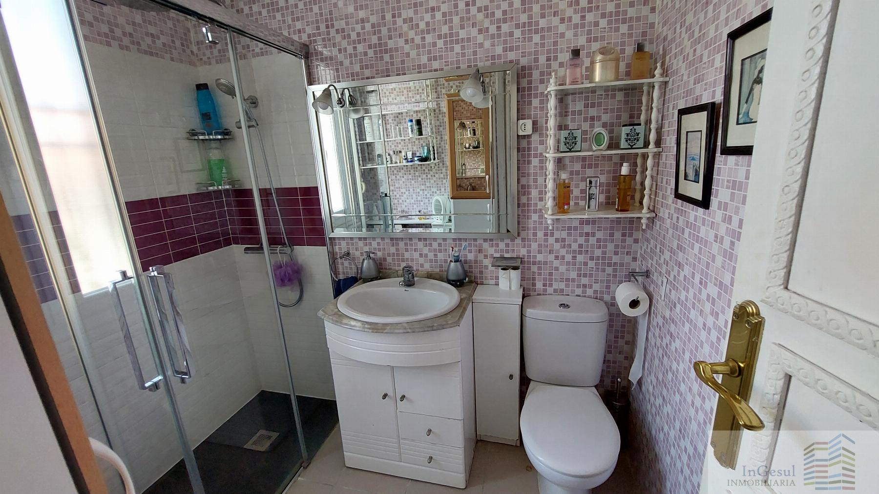 For sale of chalet in Madrid