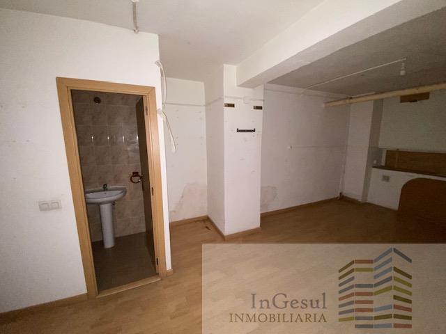 For sale of commercial in Madrid